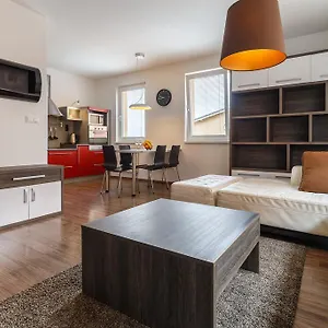 Modern With 2 Bedrooms Apartment